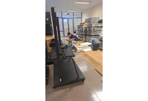 GIÁ ĐỠ TIVI DI ĐỘNG 86 INCH